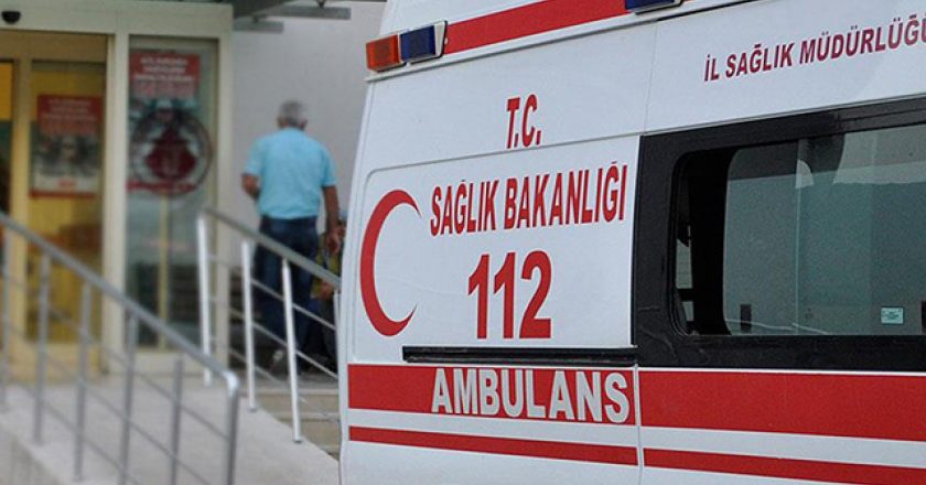 Şırnak'ta kamyonet ile taksi çarpıştı: 2 yaralı