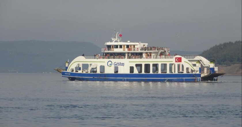 Bozcaada ve Gökçeada hatlarında yarınki bazı feribot seferleri iptal edildi