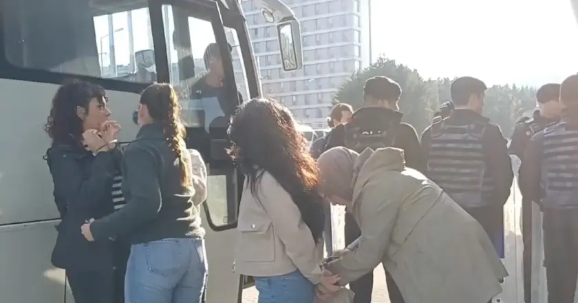 Öğretmenlere MESEM’deki çocuk işçi ölümlerine karşı protestoda ters kelepçe!